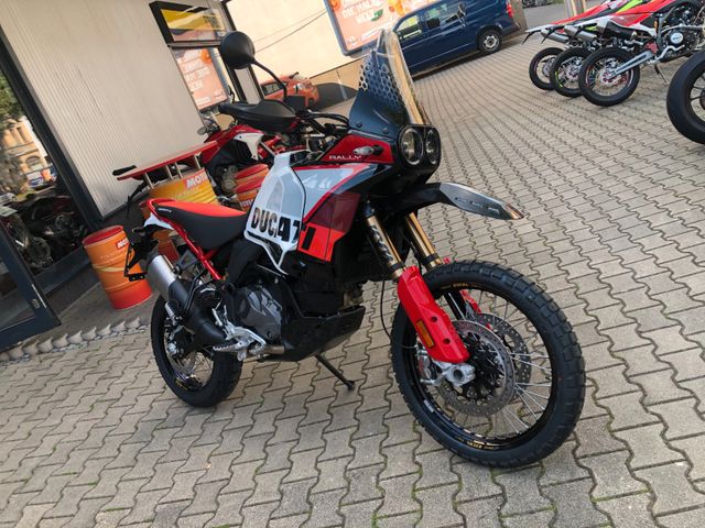 Ducati Desert X Rally /  Sofort verfügbar !