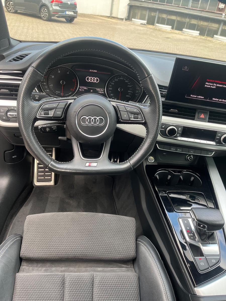 Audi A4 30 TDI S tronic 2x S-Line Blackedition Avant 