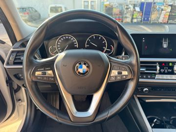 BMW 320 - 11