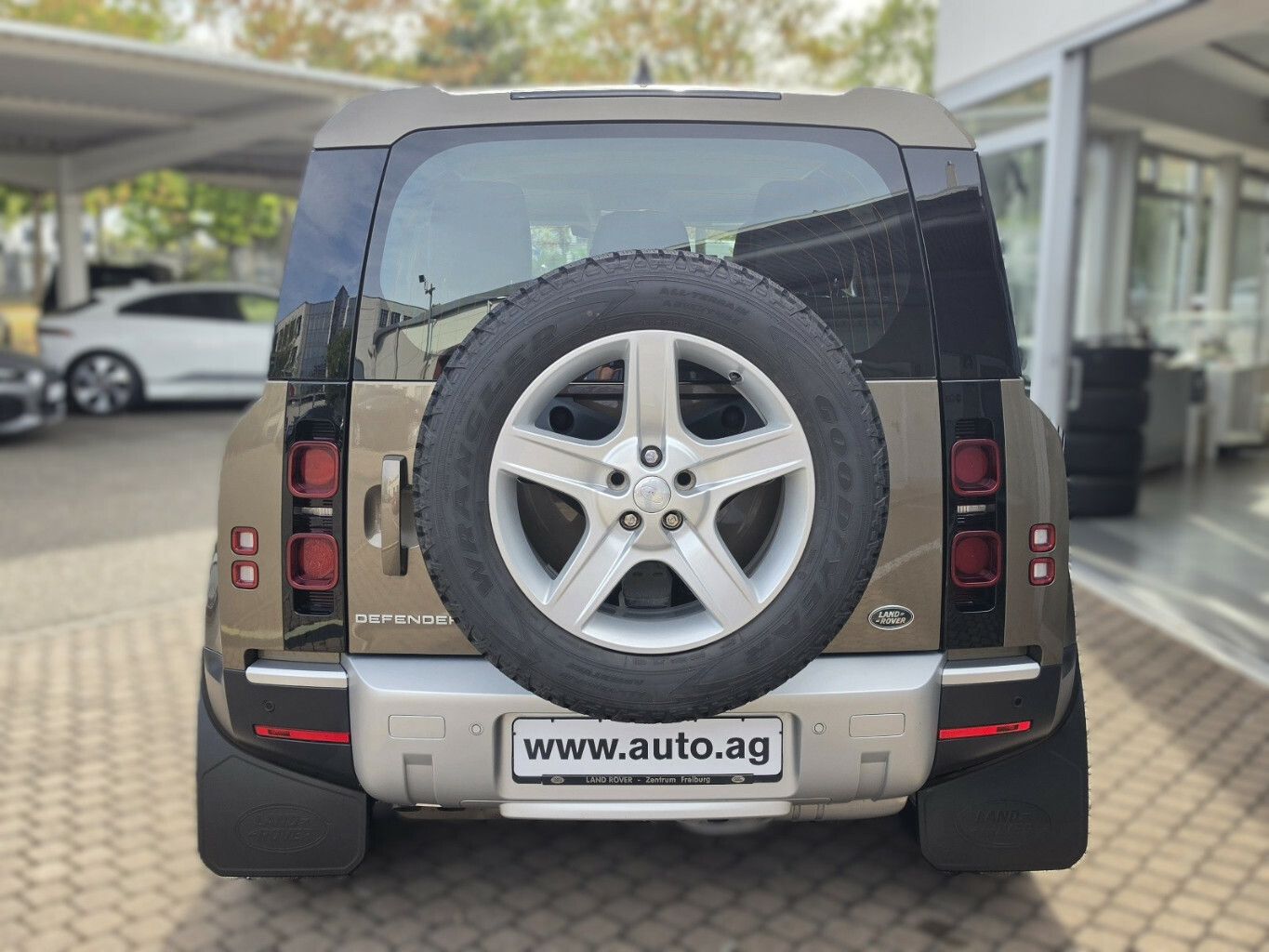 Land Rover Defender 90 D200 SE*AHK*Luftfederung*4-Pakete*Sp foto 4