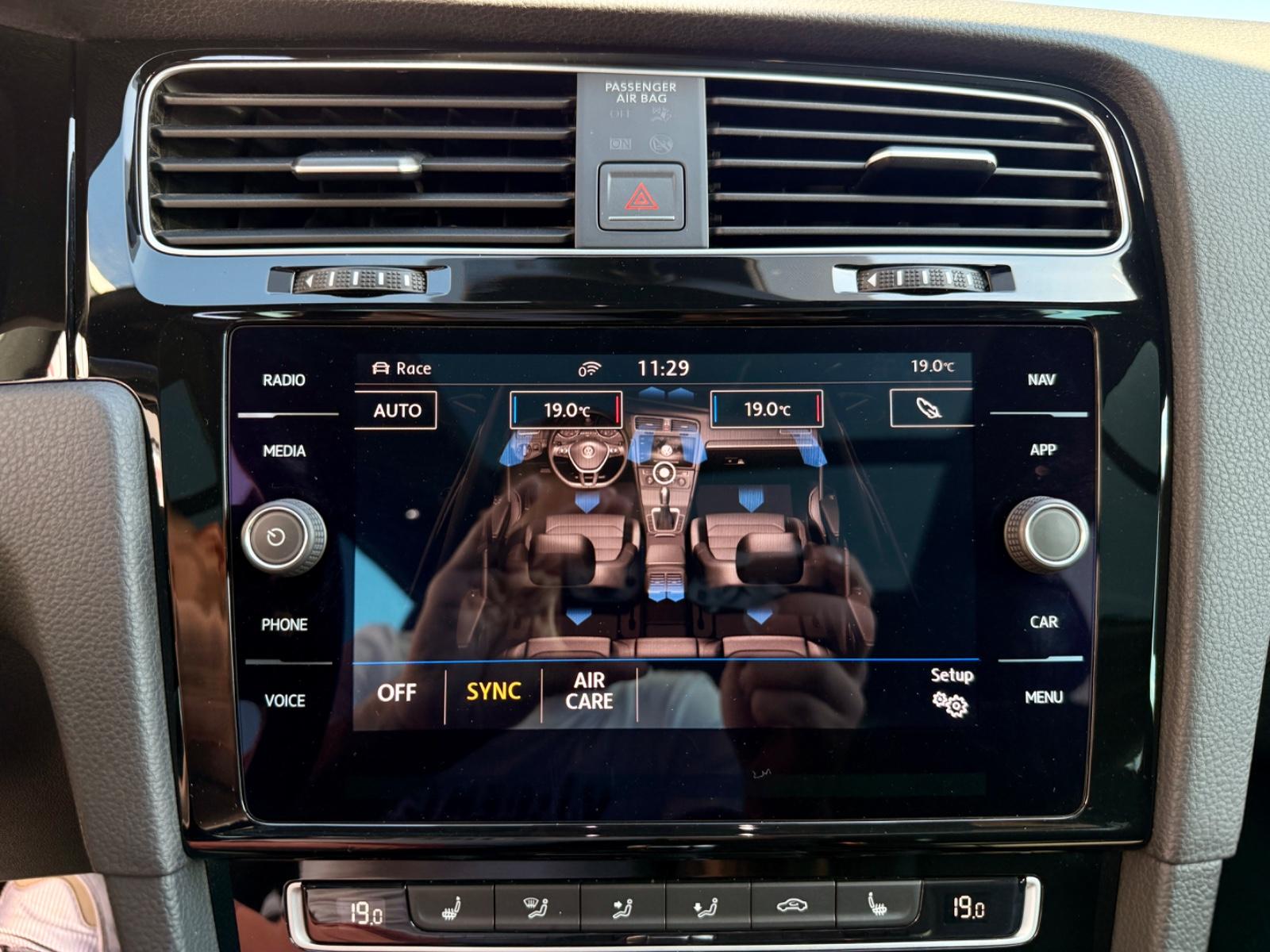 Volkswagen Golf VII Variant R 4Motion LED ACC DCC PANO