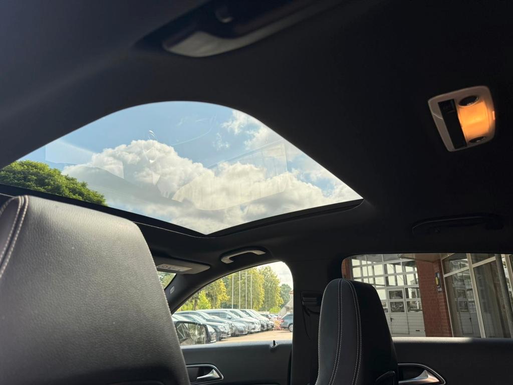 Mercedes-Benz CLA 220