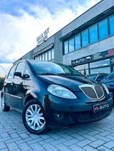 Lancia MUSA 1.3 Multijet 16V 90 CV Platino Plus - Lancia MUSA Platino mit Diesel-Antrieb
