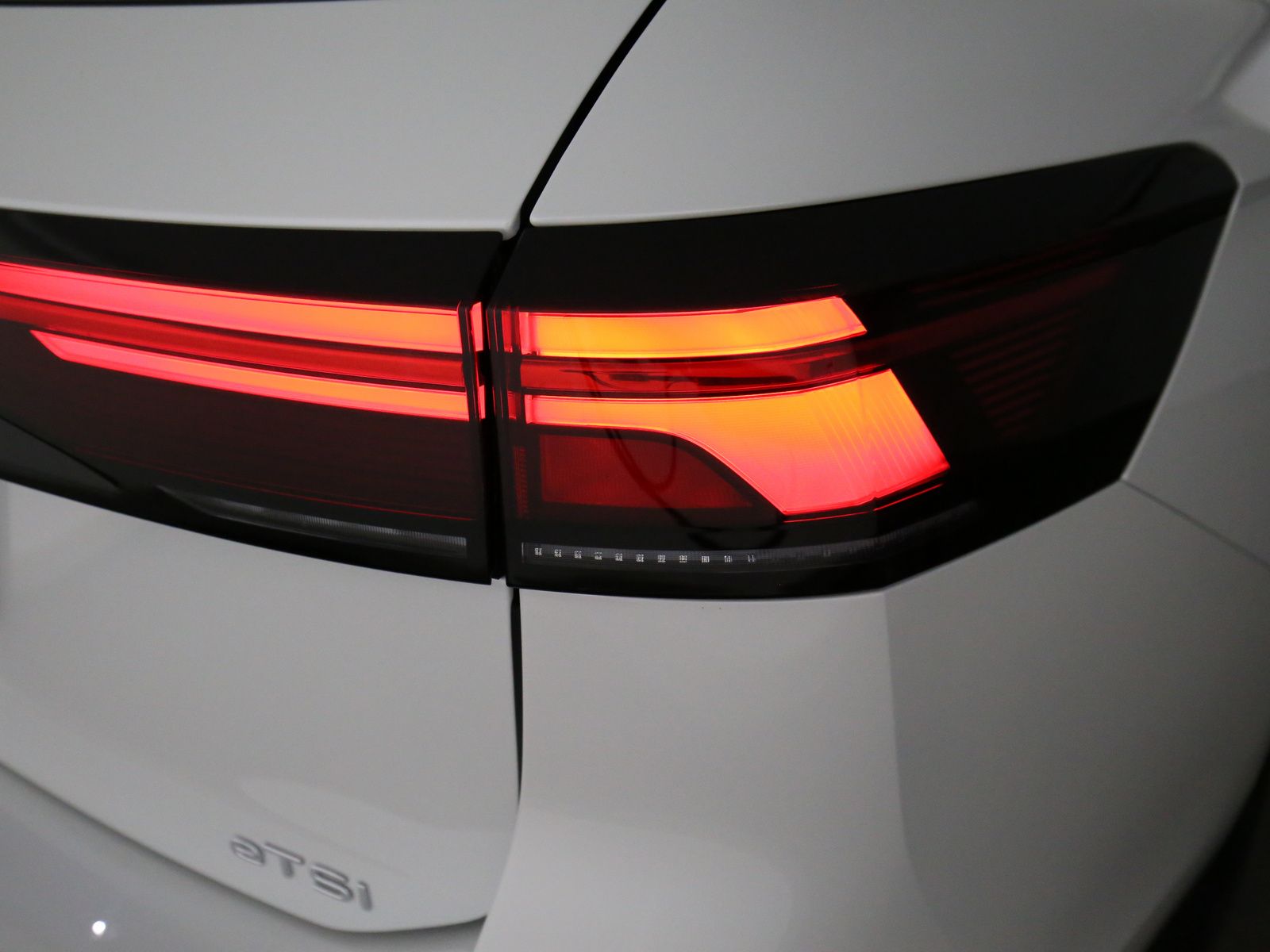 Volkswagen Passat Variant - Bild 32