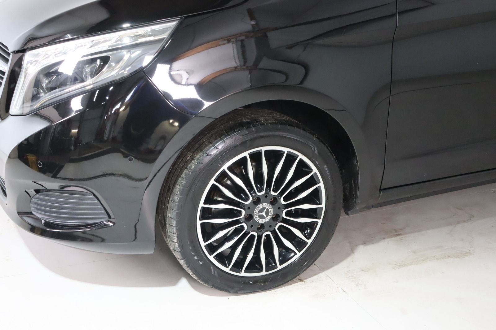 Fahrzeugabbildung Mercedes-Benz V 220 CDI/d EDITION lang * 7-Sitze * LED * ILS