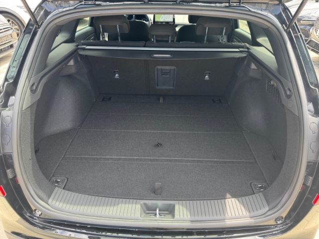 Fahrzeugabbildung Hyundai i30 FL Kombi (MY25) 1.5 T-GDI (140 PS) 48V 7-DCT