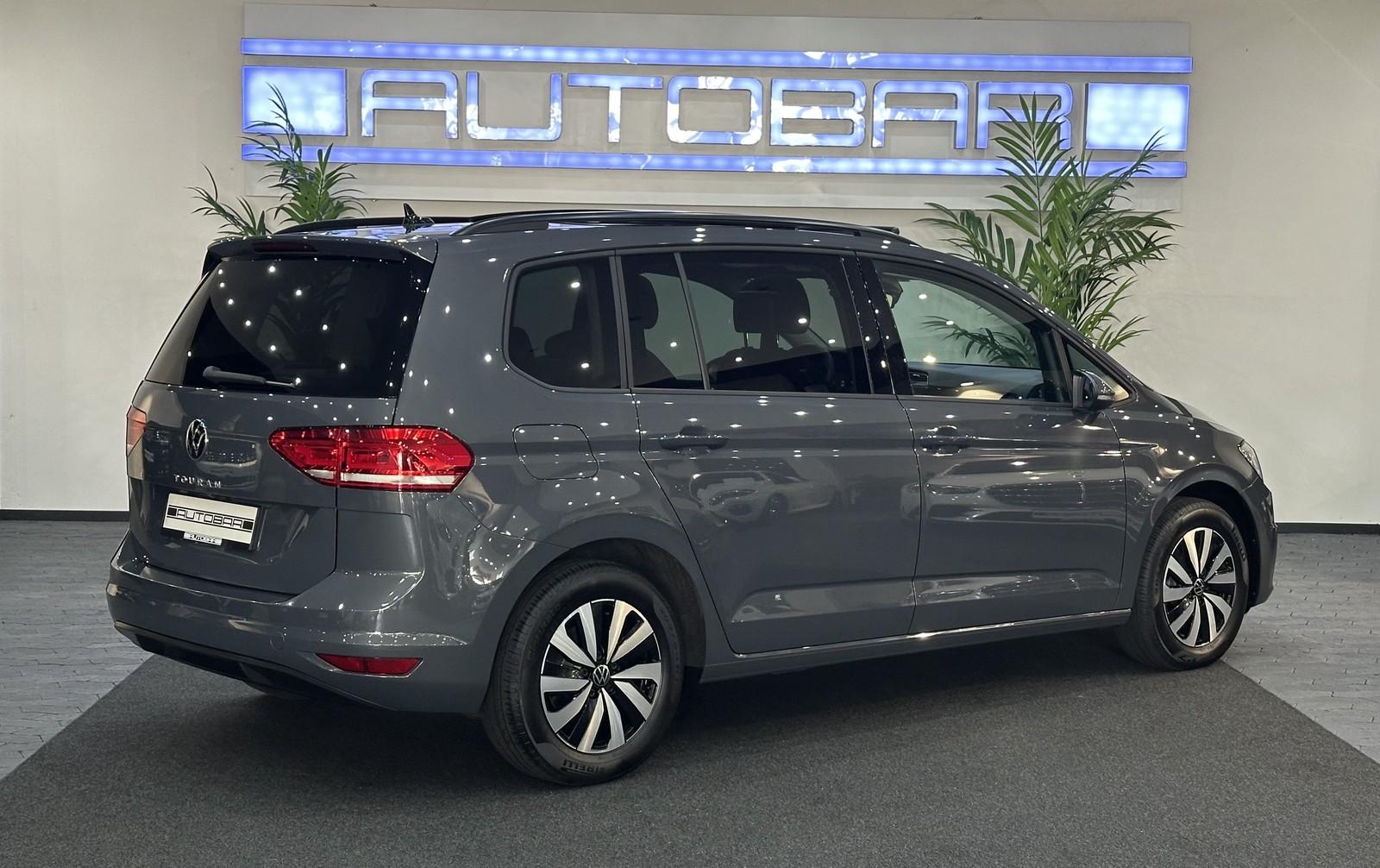 Volkswagen Touran DSG*7SITZER*PANO*ACC*AHK*CARPLAY*, миниатюра 6