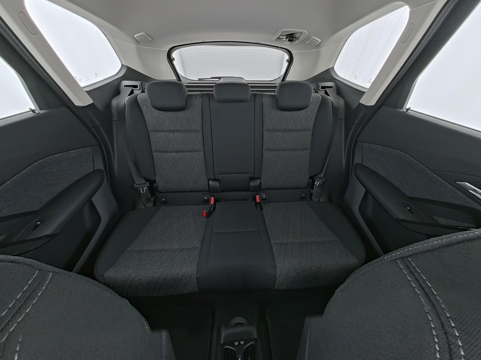 BMW iX1 xDrive30 Navi PDC Siitz&Lenkrhzg., миниатюра 14