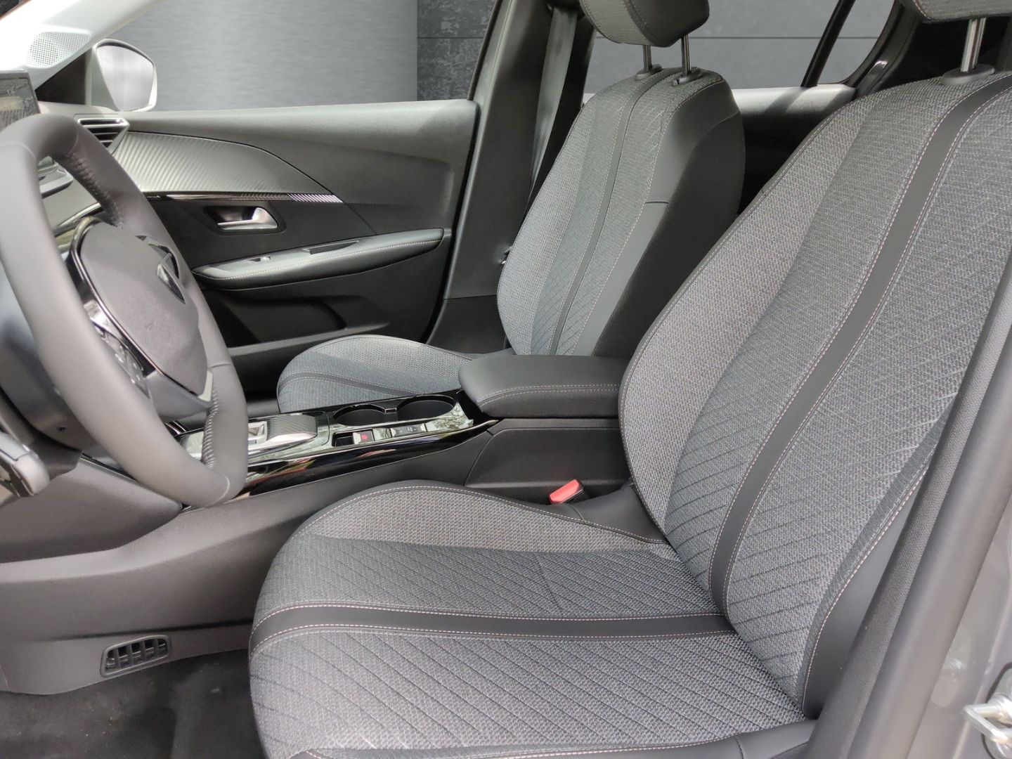 Peugeot 208 - Bild 8