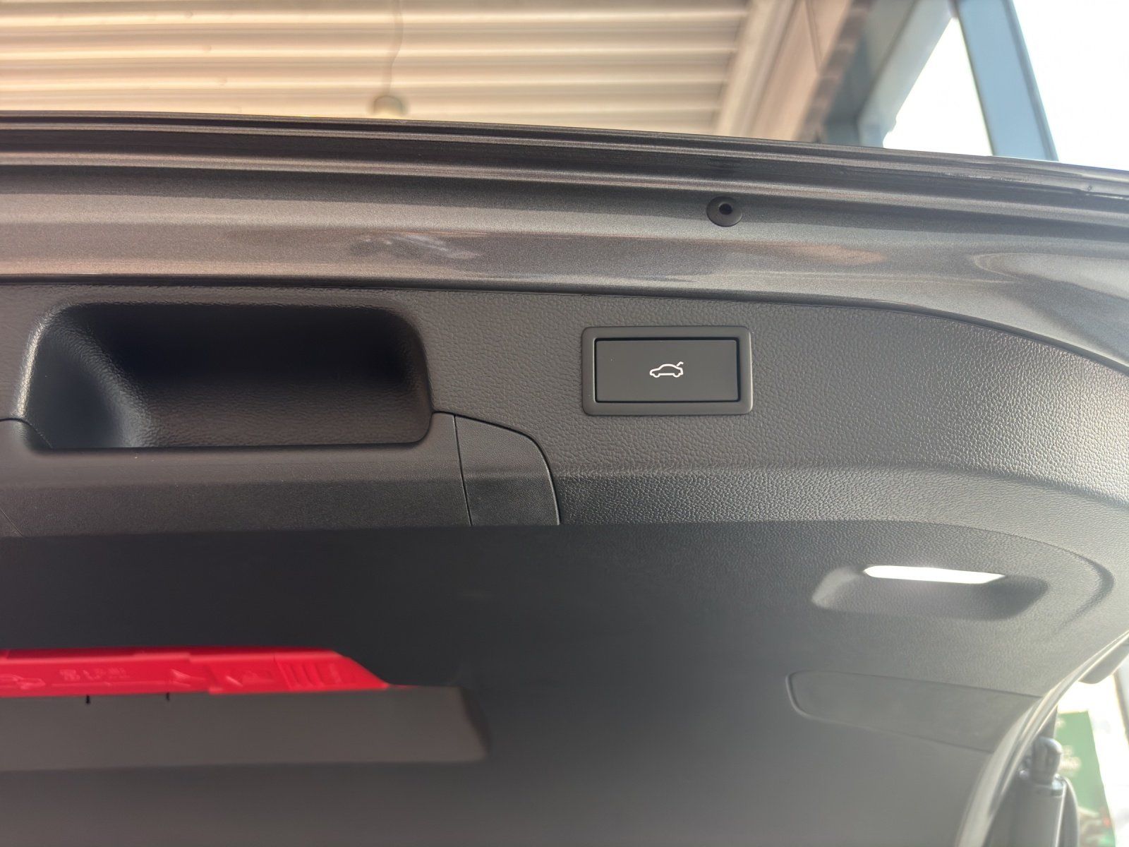 Fahrzeugabbildung SKODA Superb Combi Sportline 2,0 TDI 142 kW DSG 4x4
