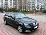 Mercedes-Benz 200 CDI Avantgarde - Mercedes-Benz 200: Automatik, Cdi
