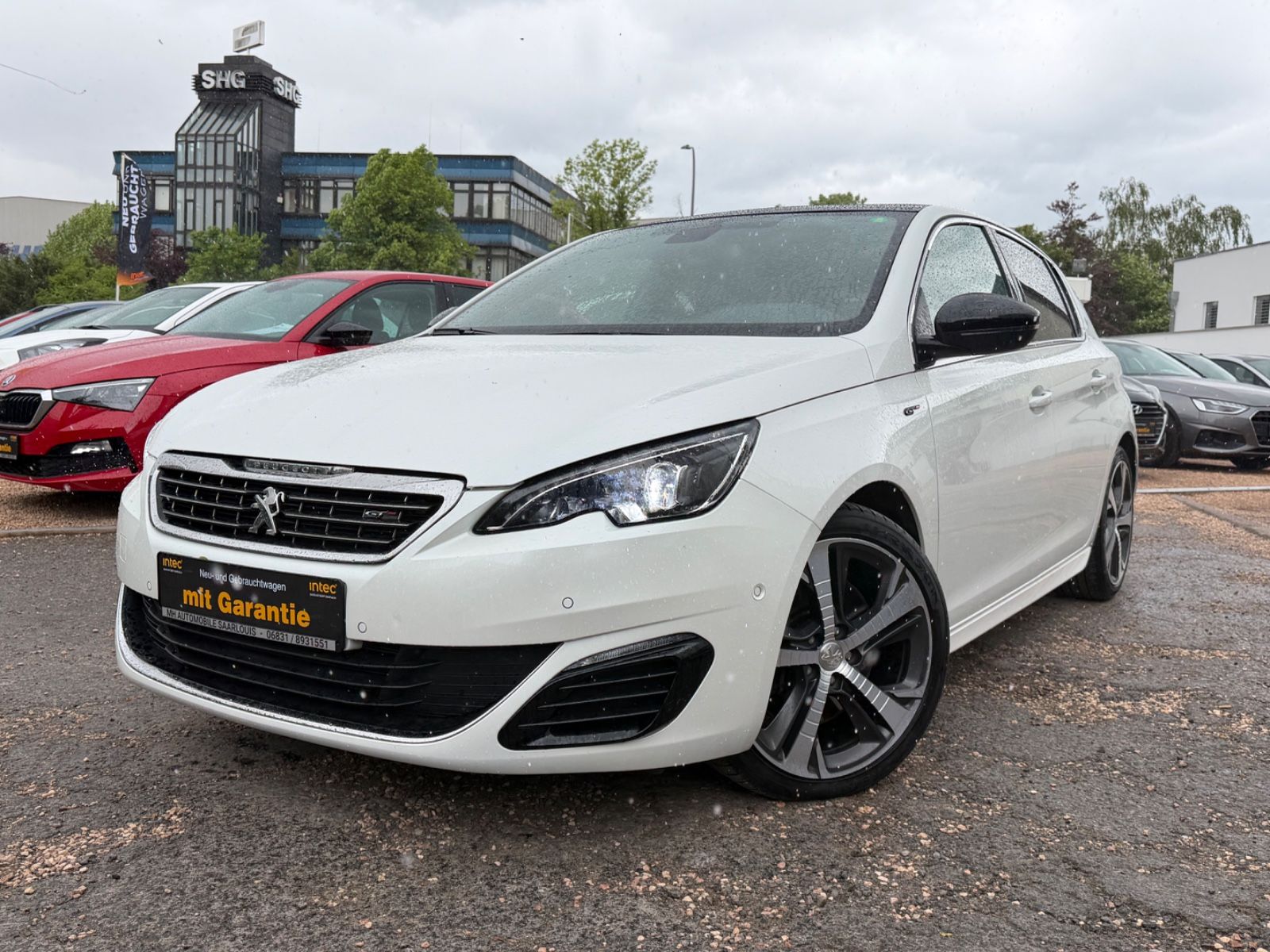 PEUGEOT 308
