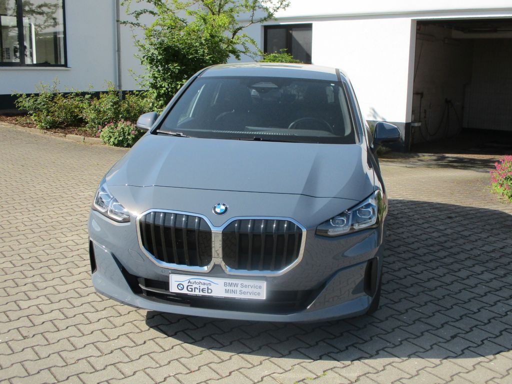 BMW 216