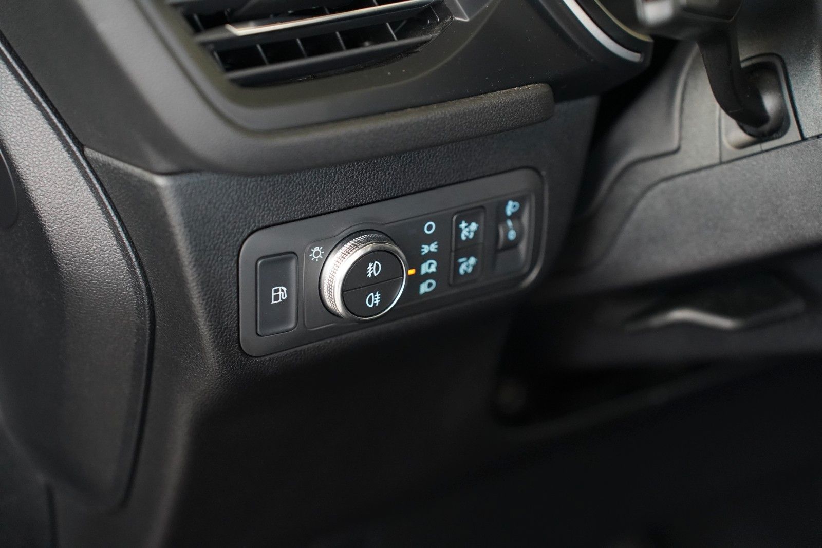 Fahrzeugabbildung Ford Kuga PHEV C&C Winter-Paket*Allwetter*Navi*Assist