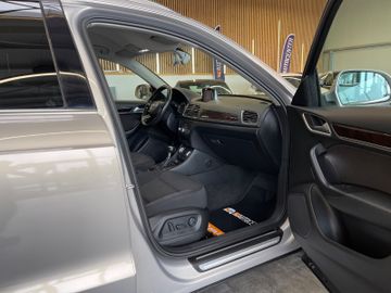 Audi Q3 2.0 TFSI quattro *2. Hand*Navi*Klima*
