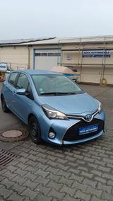 Toyota Yaris Lounge Hybrid - Toyota Yaris: Lounge