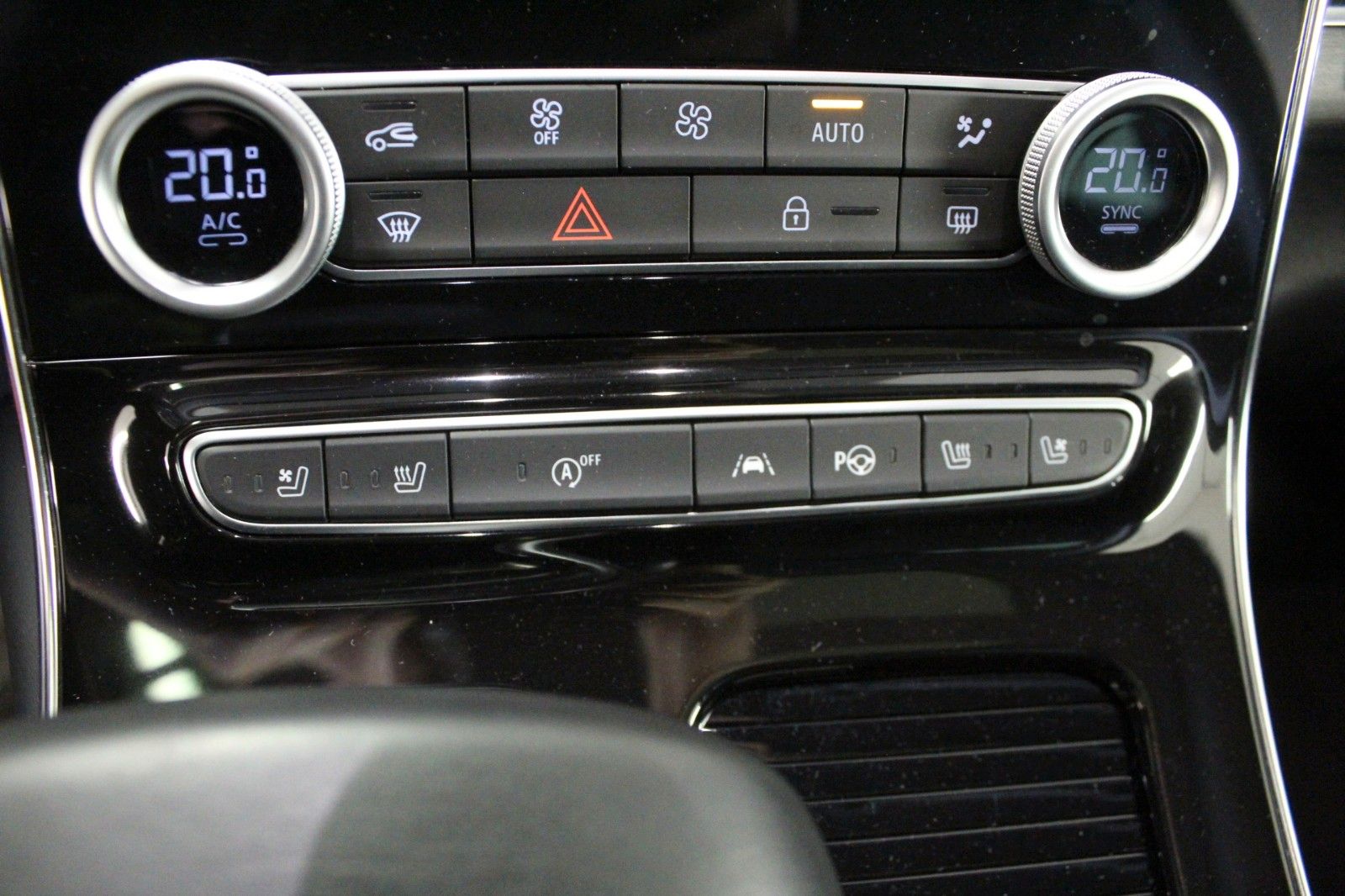 Fahrzeugabbildung Renault Espace Initiale Paris dCi 190 EDC *Volle Ausst.*