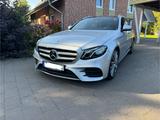 Mercedes-Benz E 300 d T Autom. - AMG Line Panoramadach 20 Zoll - Mercedes-Benz E 300: D