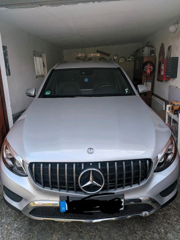 Image of Mercedes-Benz GLC 220
