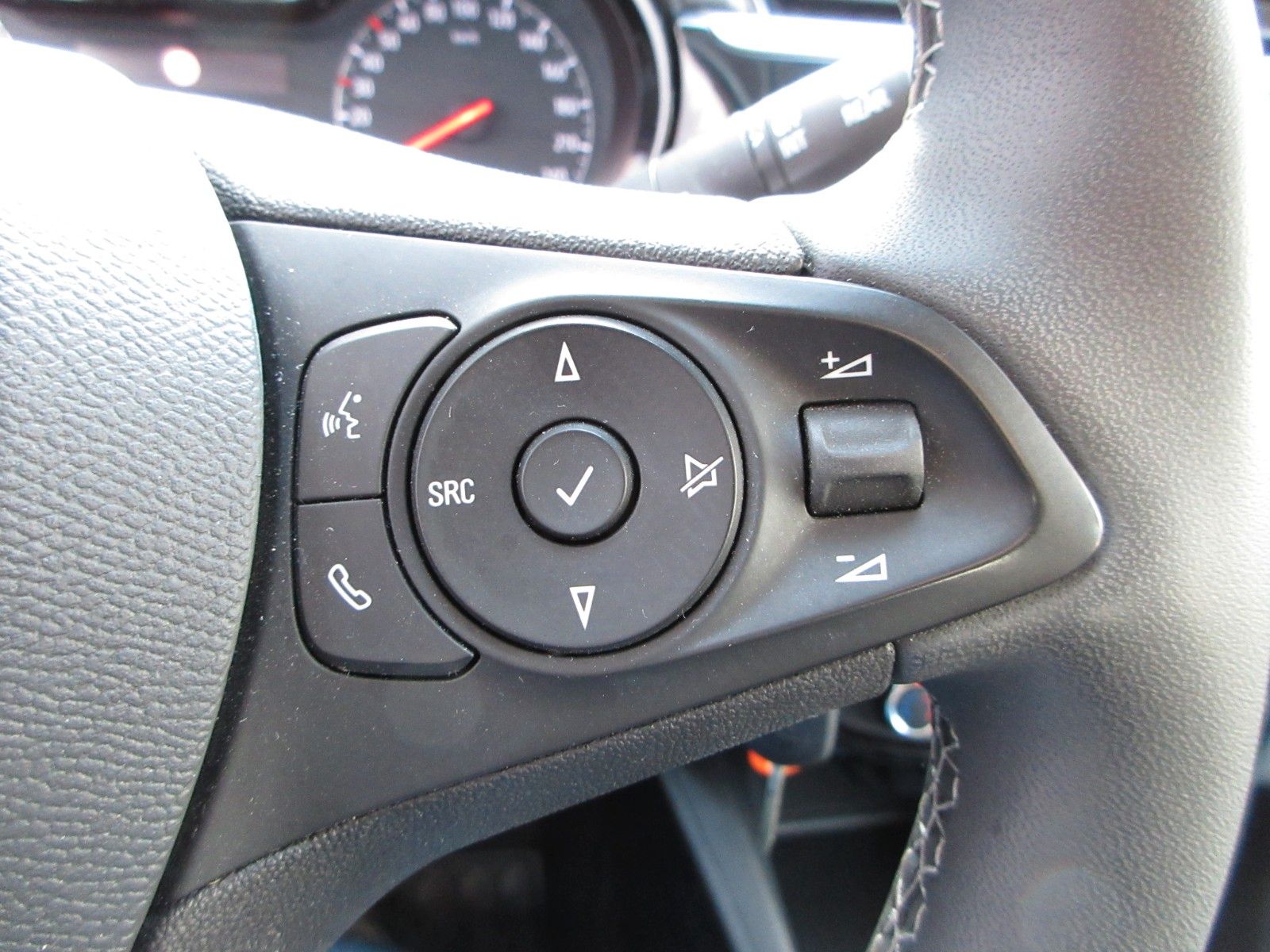 Fahrzeugabbildung Opel Corsa F Elegance 1.2T LED/NAVI/PDC/ALU