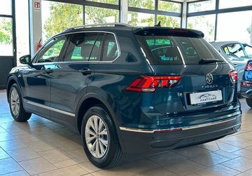Volkswagen Tiguan - 4