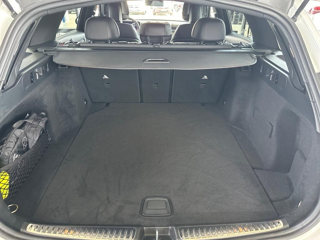 Fahrzeugabbildung Mercedes-Benz C 180 T Avantg. Totwi. Navi LED SHZ Memo Ambie.