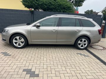 Skoda Octavia - 2
