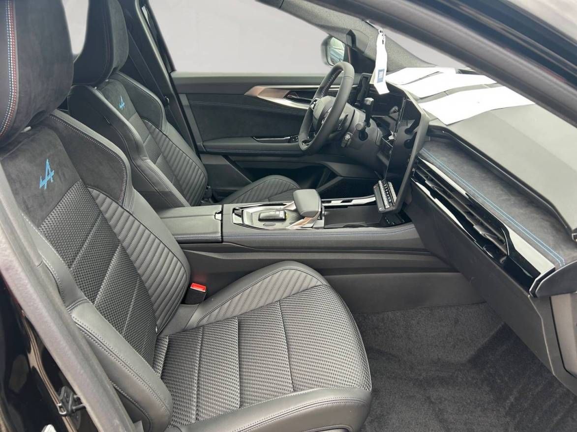 Fahrzeugabbildung Renault Austral Esprit Alpine Full Hybrid E-Tech 200