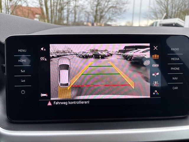 Fahrzeugabbildung SKODA Scala 1.5TSI DSG Selection +NAVI+RFK+SHZ+PDC+LED