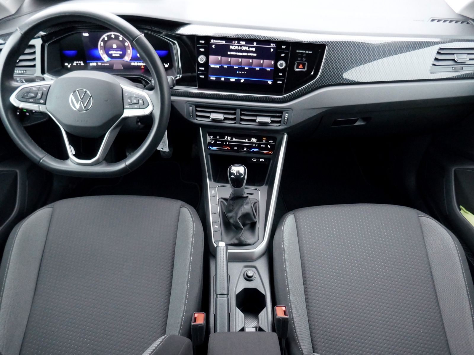 Fahrzeugabbildung Volkswagen Polo Life 1.0 MPI | LED RFK GRA Navi