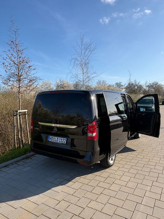 Mercedes-Benz V 250