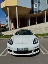 Porsche Panamera S E-Hybrid S - Porsche Panamera mit Hybrid-Antrieb: Limousine