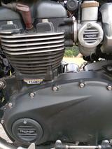 Triumph Bonneville Bobber Black - Offers