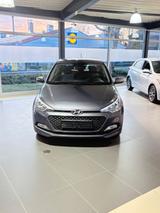 Hyundai i20 Pure*wenig km*2*Hand*Allwetterreifen - Hyundai i20 Pure mit Benzin-Antrieb