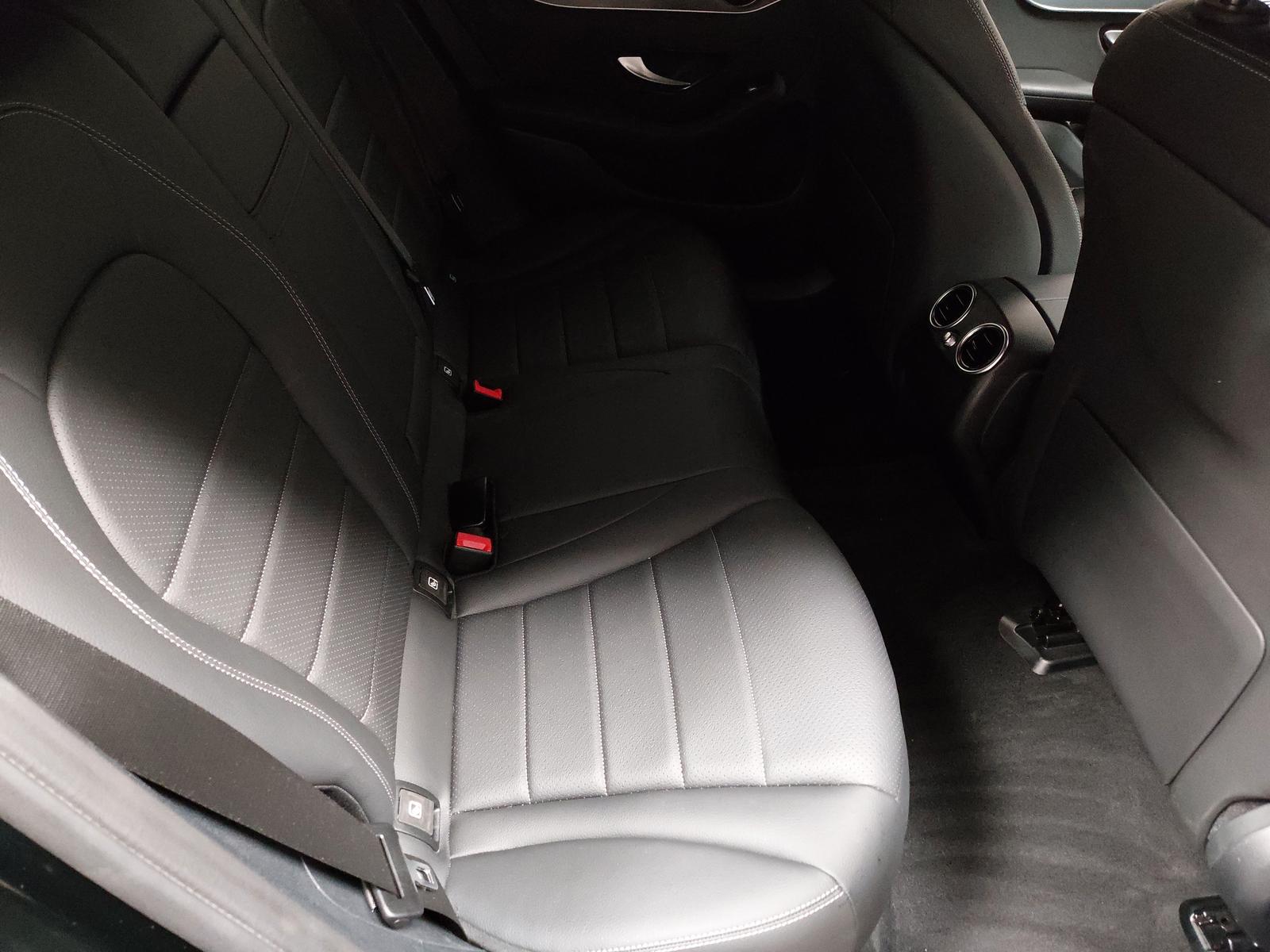 Mercedes-Benz EQC 400 4M Leder Navi LED Kamera Sound