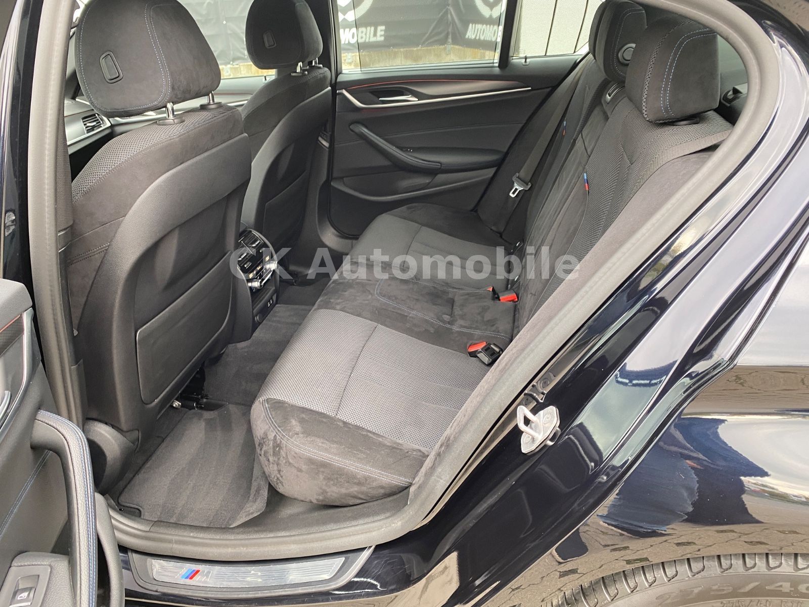 Fahrzeugabbildung BMW 520d Lim. M-Sport/Facelift/Shadow-Line/LED/Kam