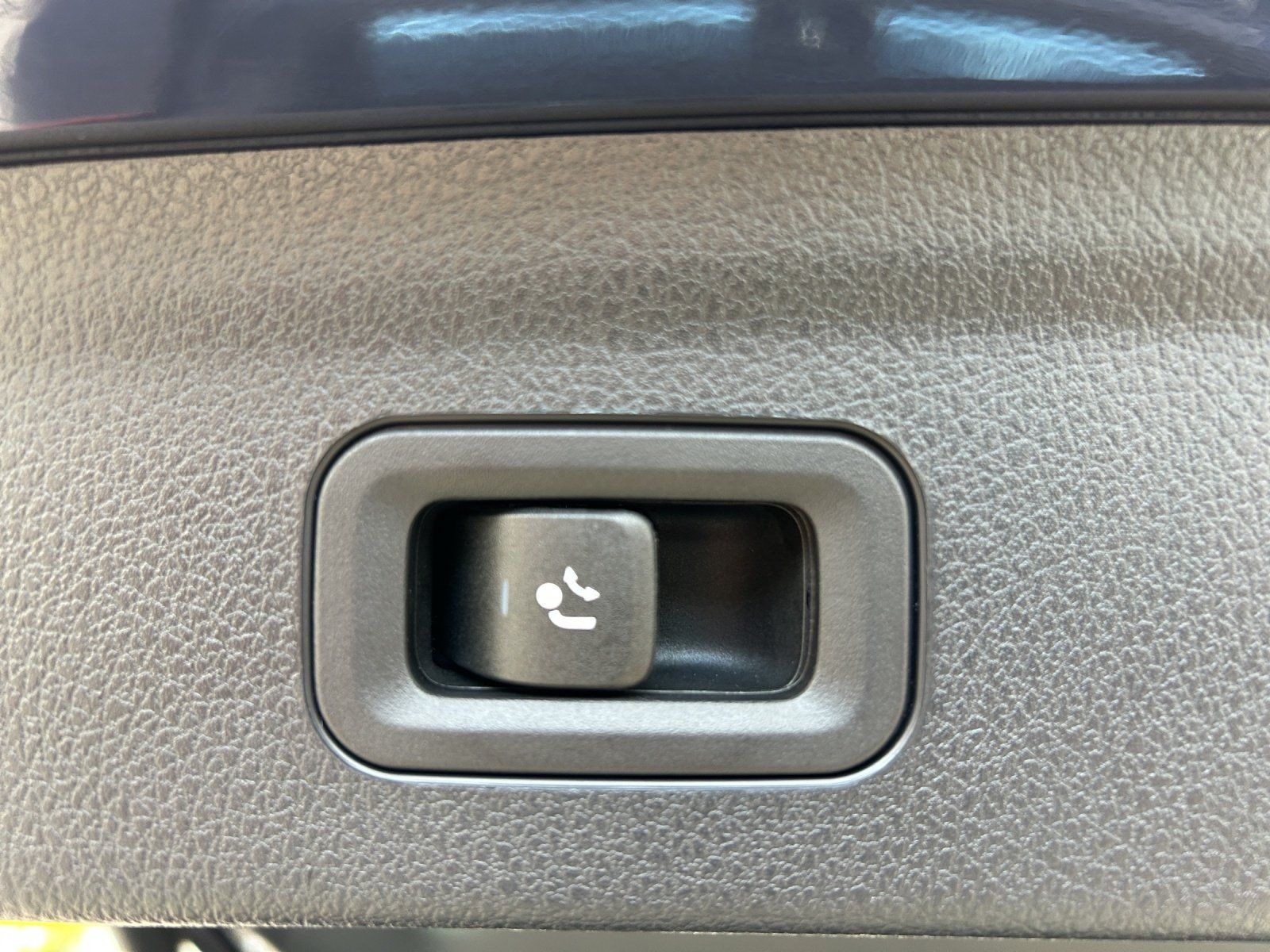 Fahrzeugabbildung Mercedes-Benz GLE 300 d 4MATIC AMG 360° PANO 22" MULTIBEAM