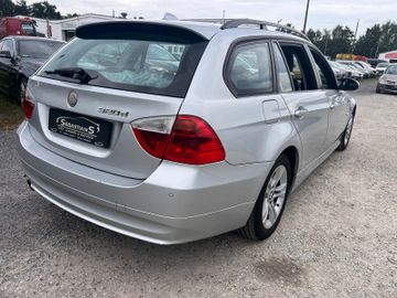 BMW 320 - 4