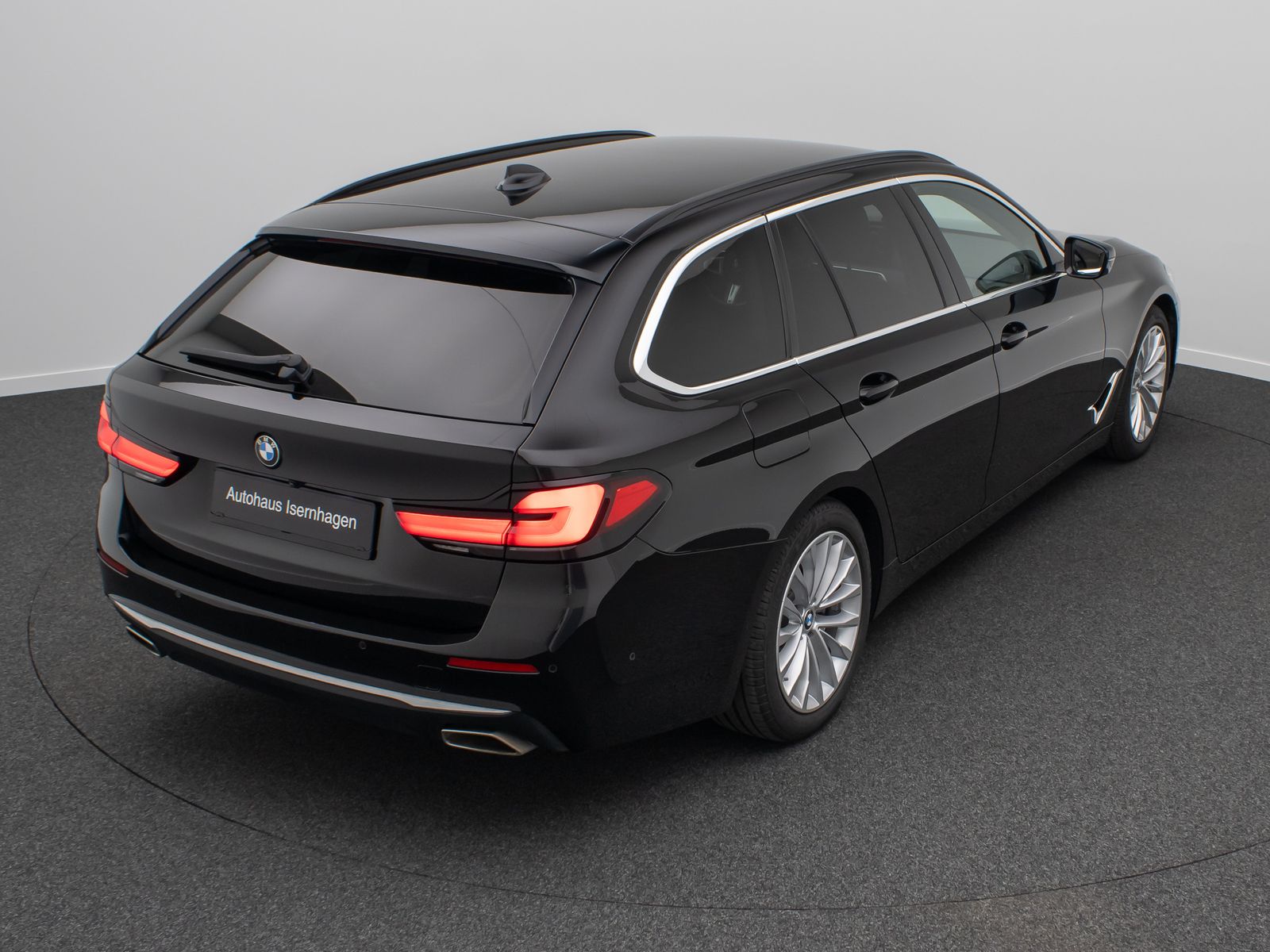 Fahrzeugabbildung BMW 520d xD Luxury Line Kamera DAB HUD Alarm Sport