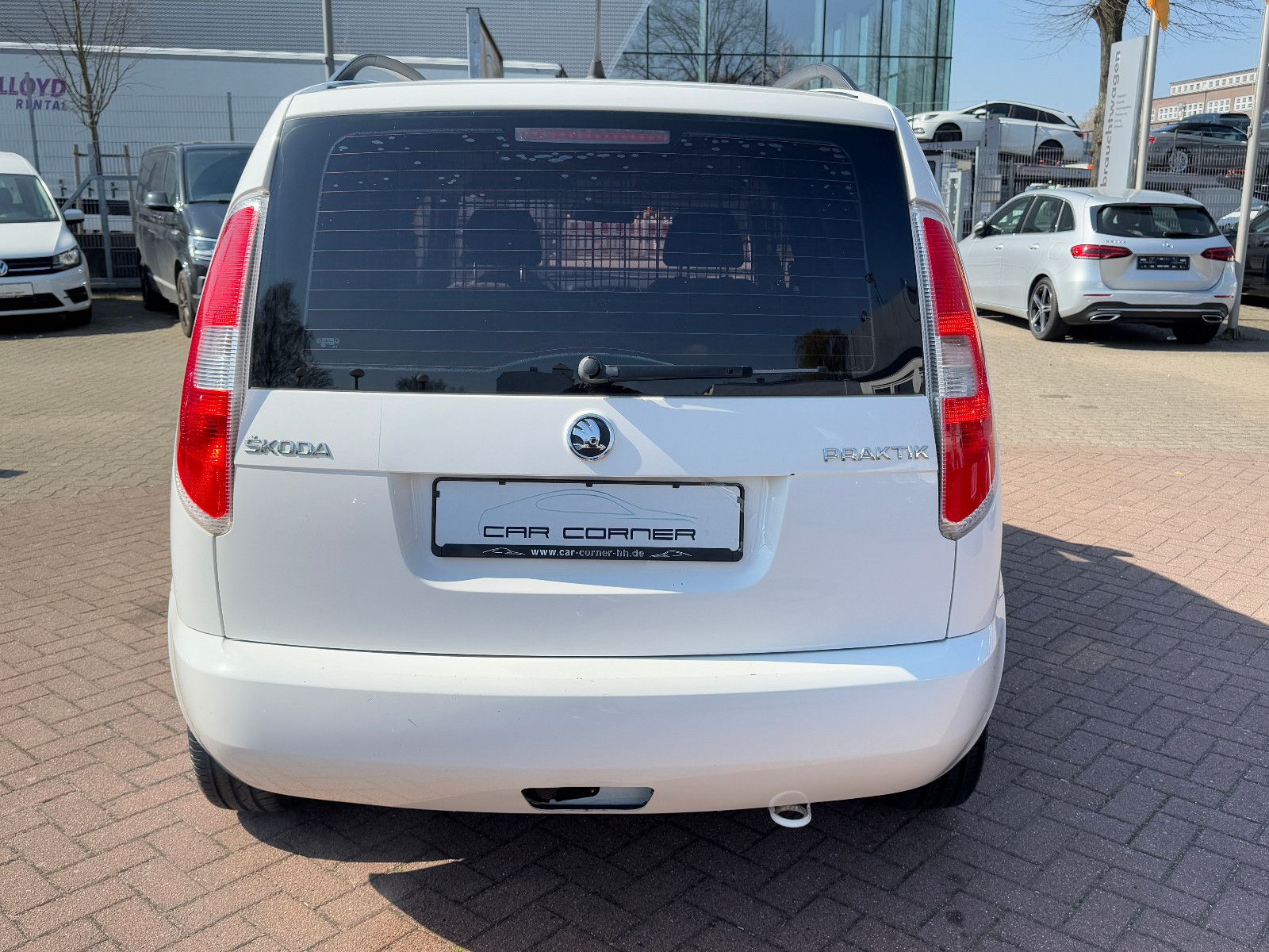 Fahrzeugabbildung SKODA Roomster Praktik 1.6 TDI 1.HAND SKODA SCHECKHEFT