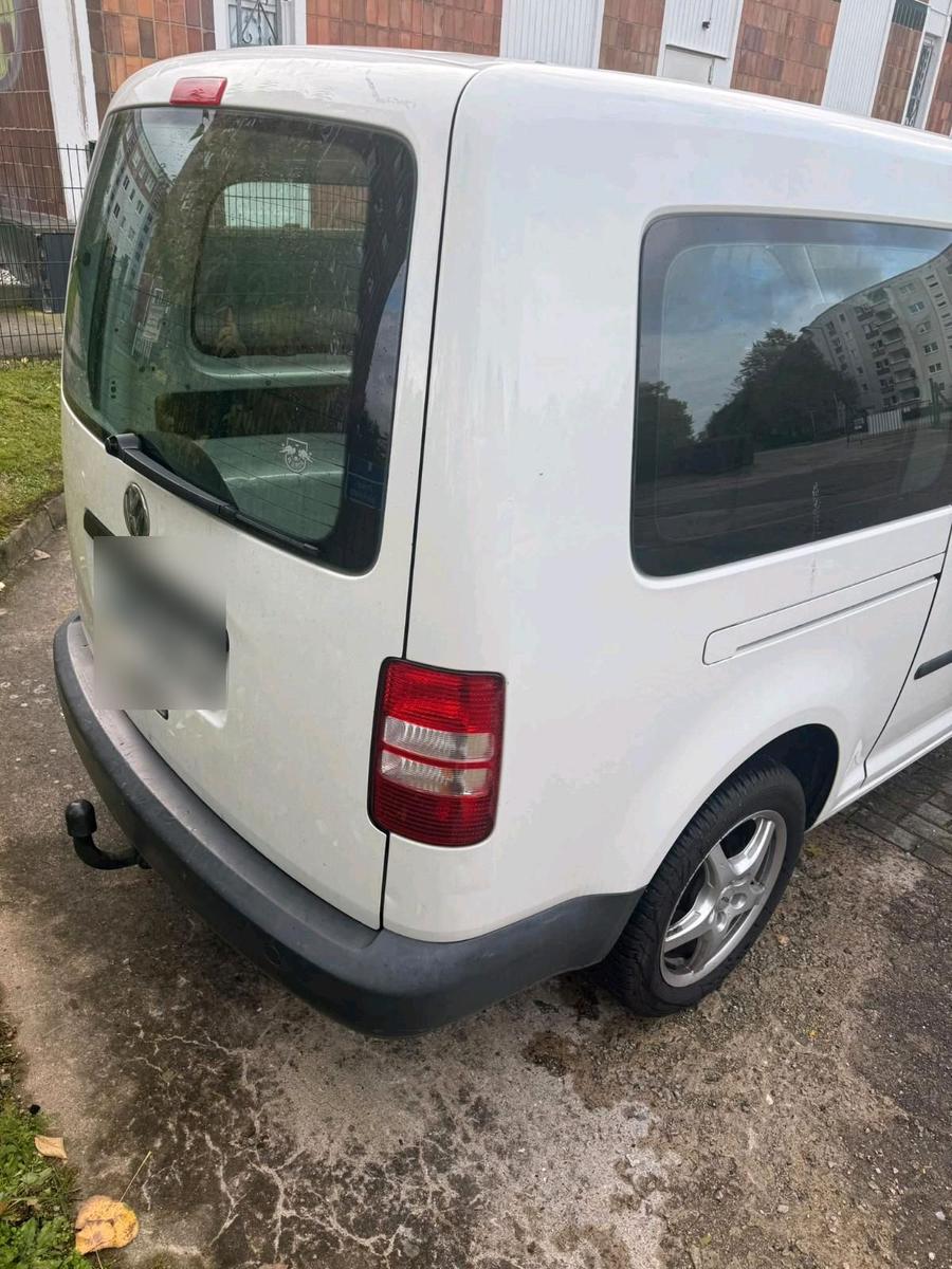 Volkswagen Caddy 2011 — engine 75 HP (55kW)