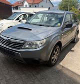Subaru Förester TÜV neuwertig  8 fach bere... - gebrauchte Subaru Forester aus dem Jahr 2010