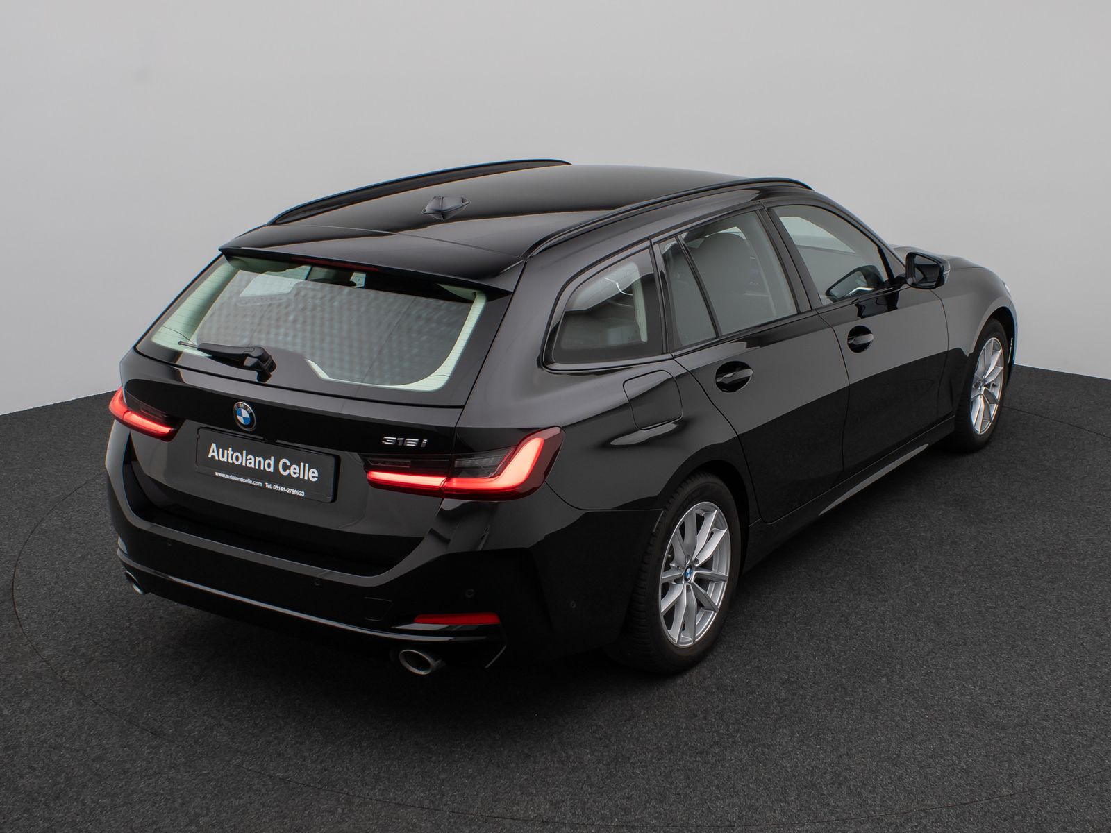 Fahrzeugabbildung BMW 318i Kamera DAB CockPit+ Alarm Geschwindigkeitsr