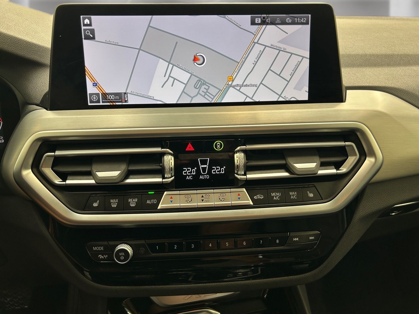 BMW X3 xDrive20d Navi AHK Kamera Driv.Assist LED foto 9