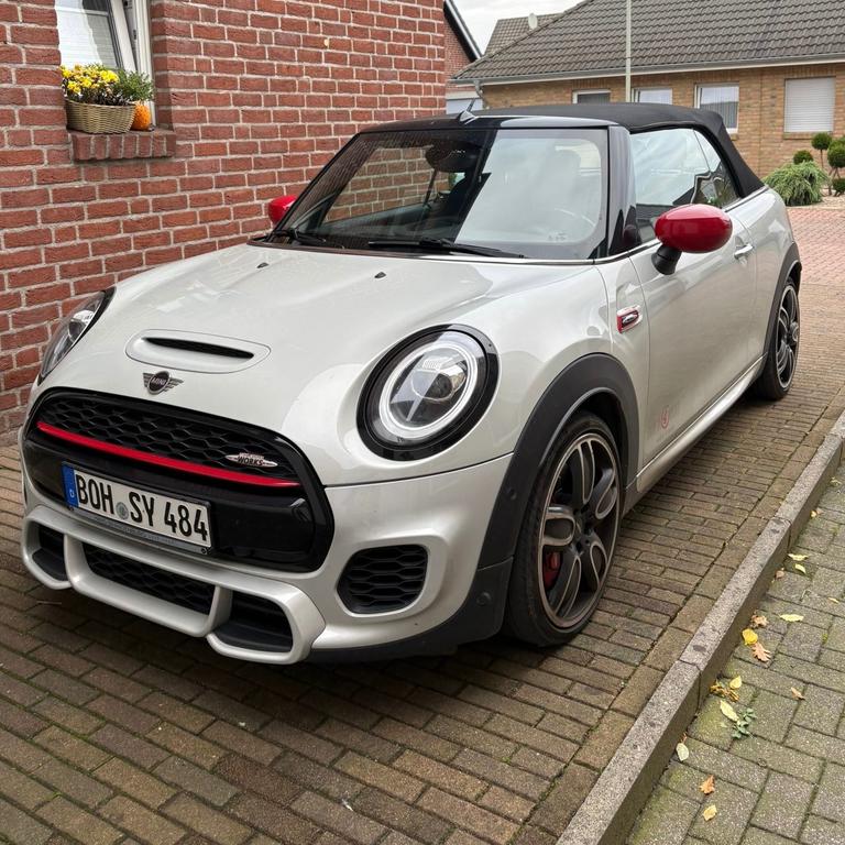 MINI John Cooper Works Cabrio