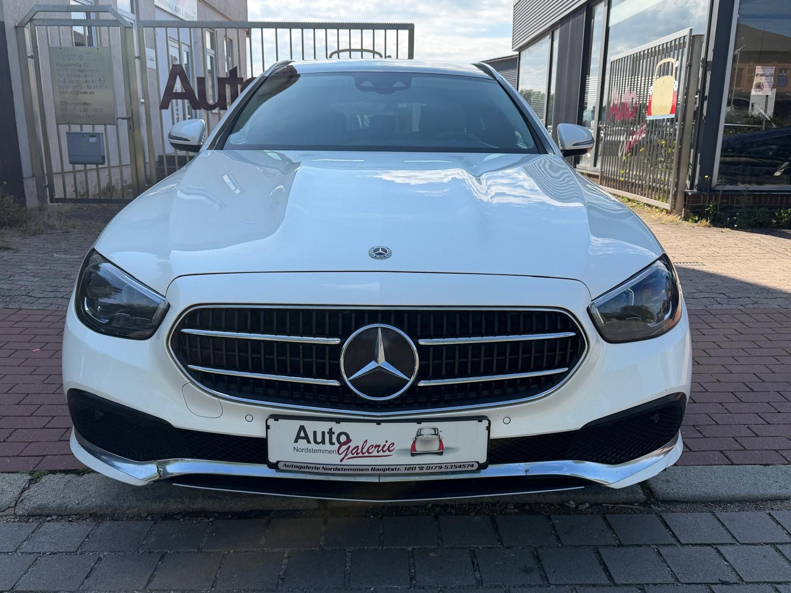 Mercedes-Benz E 300 de 4Matic|Panorama|Allrad|Avantgarde imagem 2