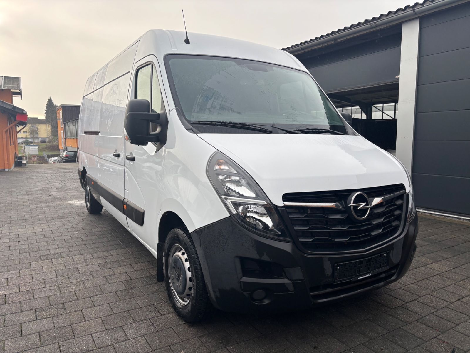 Movano