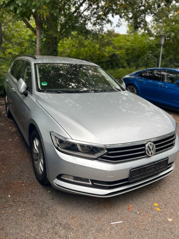 Image of Volkswagen Passat