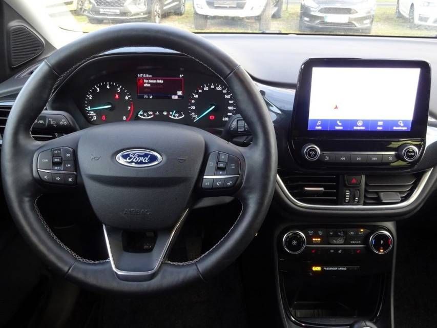 Fahrzeugabbildung Ford Puma 1.0 EcoBoost Mild Hybrid Titanium