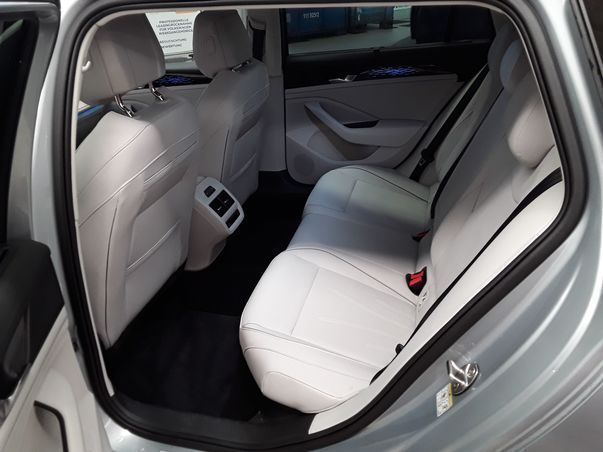 Volkswagen Passat Variant - Bild 7